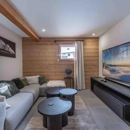 Moderne A Avec Piscine Et Espace Bien-etre - Fr-1-569-160 * Combloux